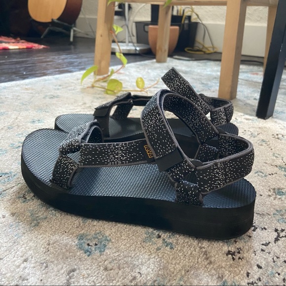 sparkly tevas